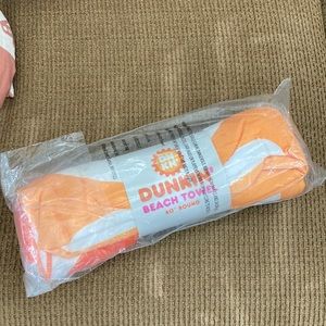 Dunkin beach towel NWT